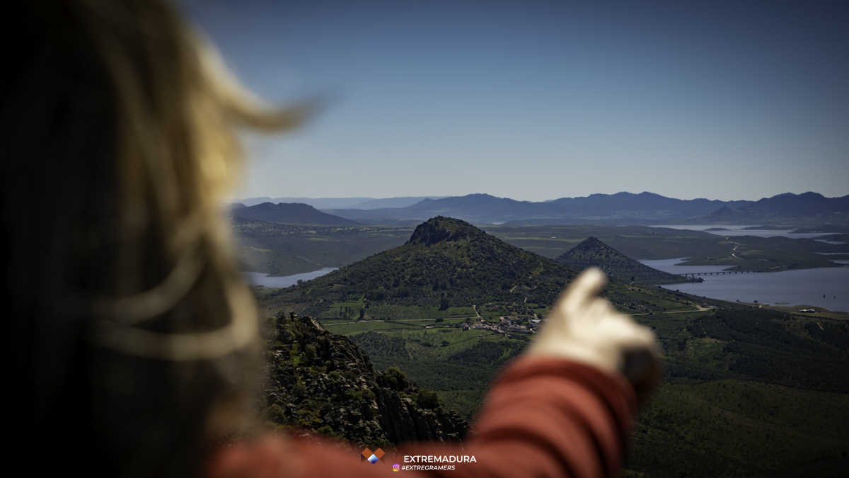 tan alto como la luna