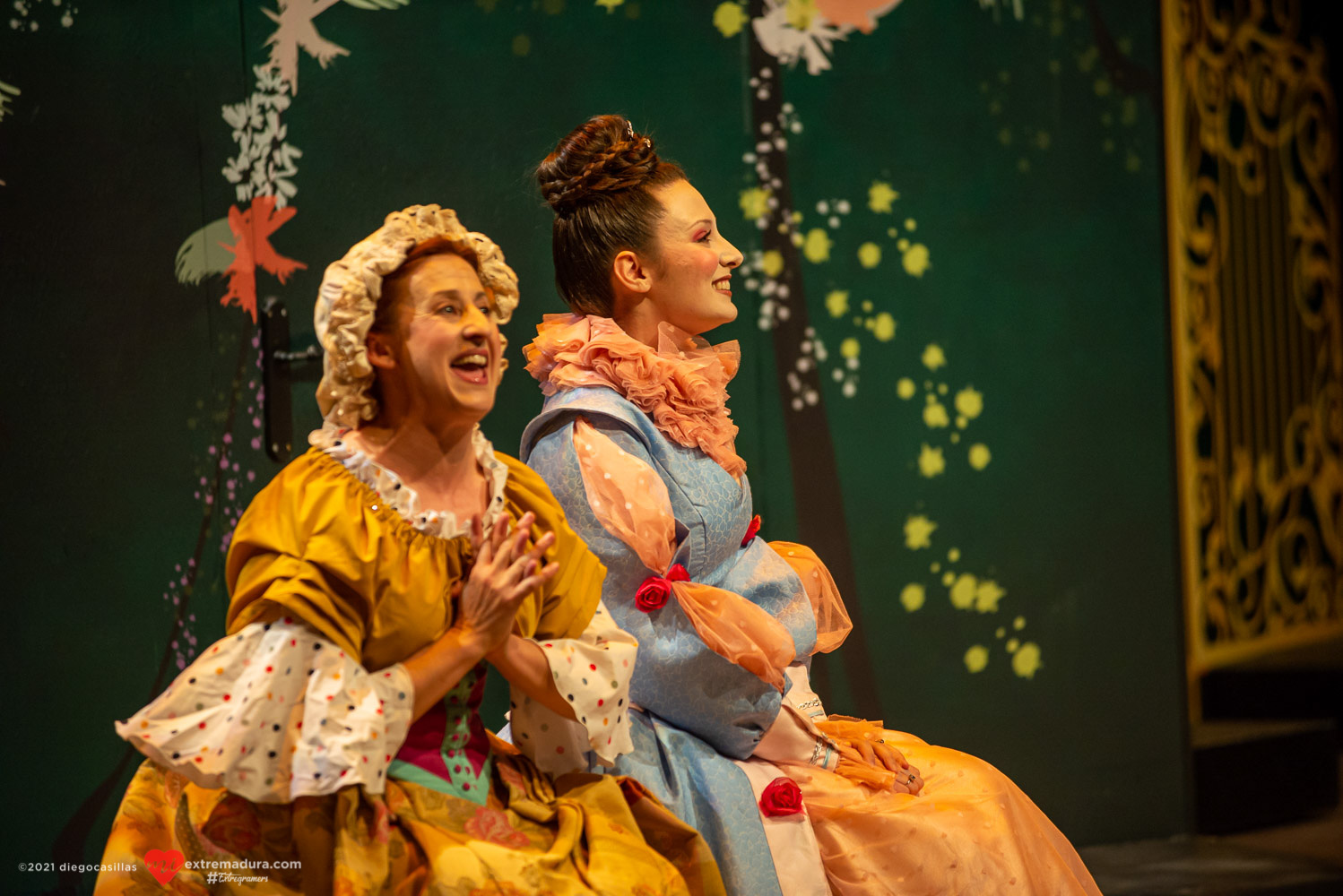 entre bobos anda el juego