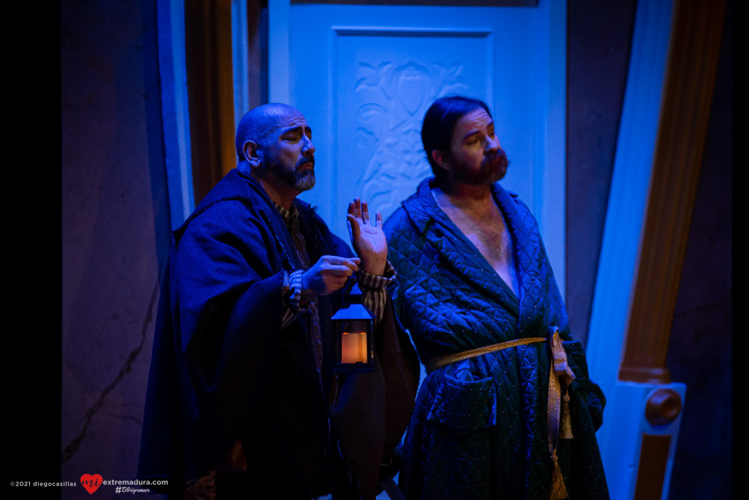 entre bobos anda el juego