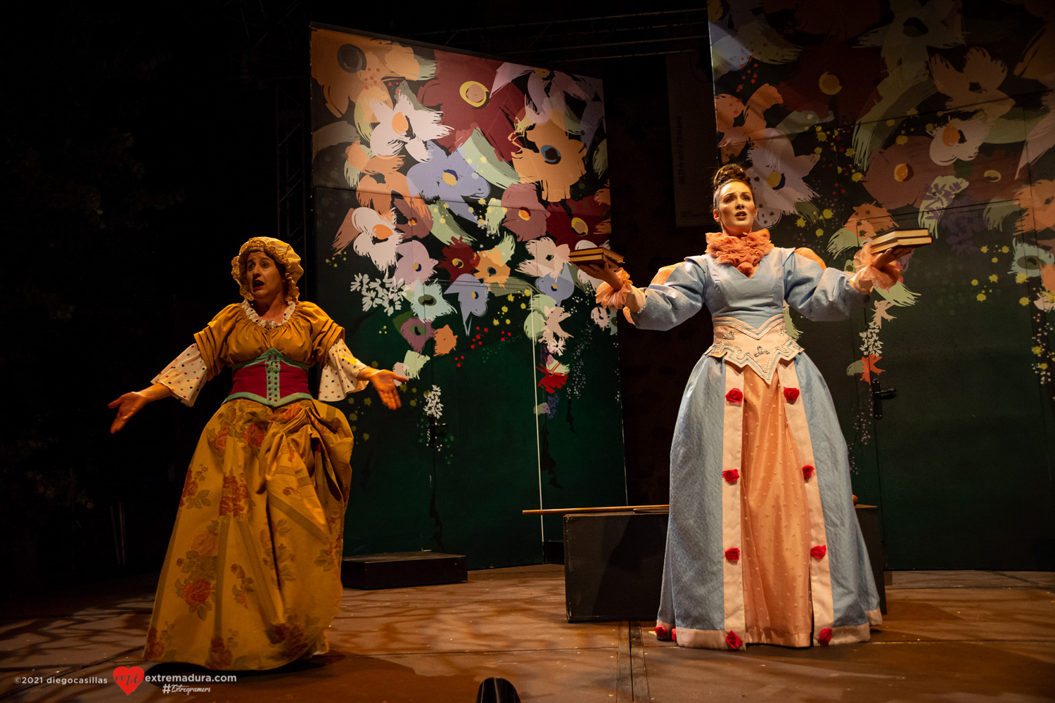 entre bobos anda el juego